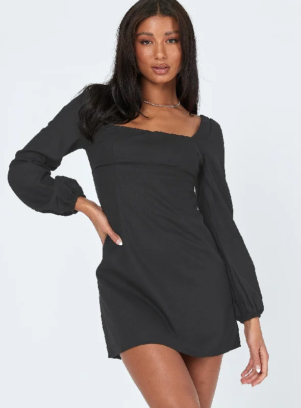 Hastings Long Sleeve Mini Dress Black