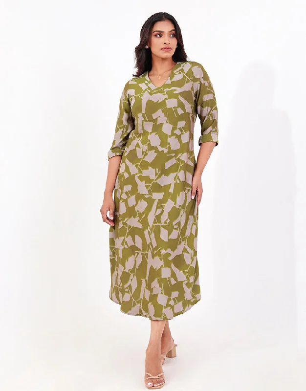 Printed V-Neck Midi Dress with ¾ Sleeves