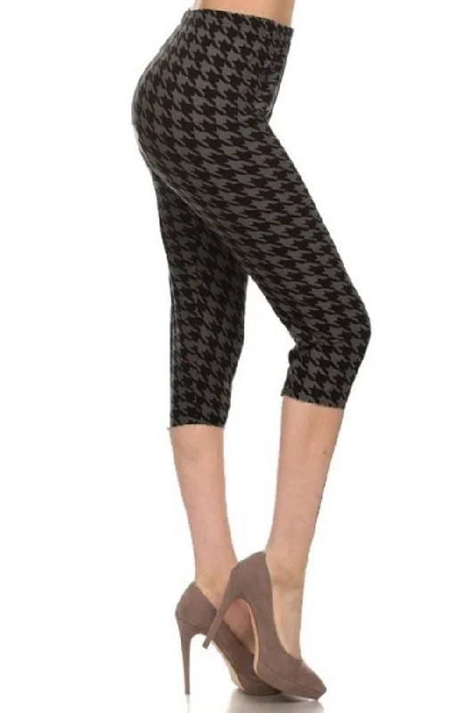 Black & Grey Houndstooth Print Capri Leggings