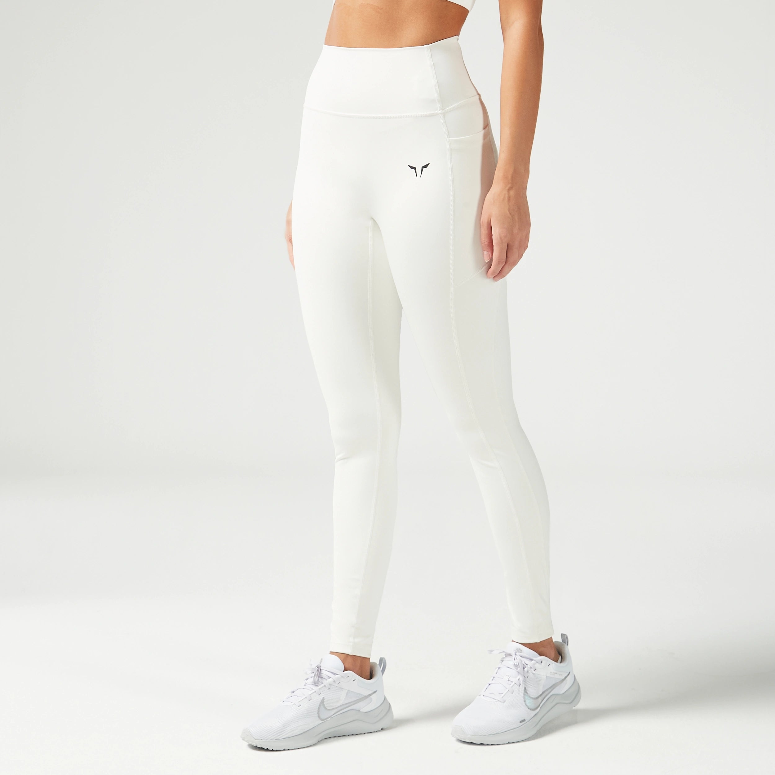Essential ACT Double Layered Leggings 27" 2.0 - Pearl White Stylish Winter-Ready Leggings