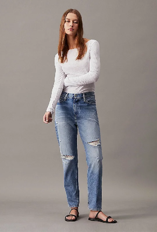 CALVIN KLEIN RIPPED MOM JEANS